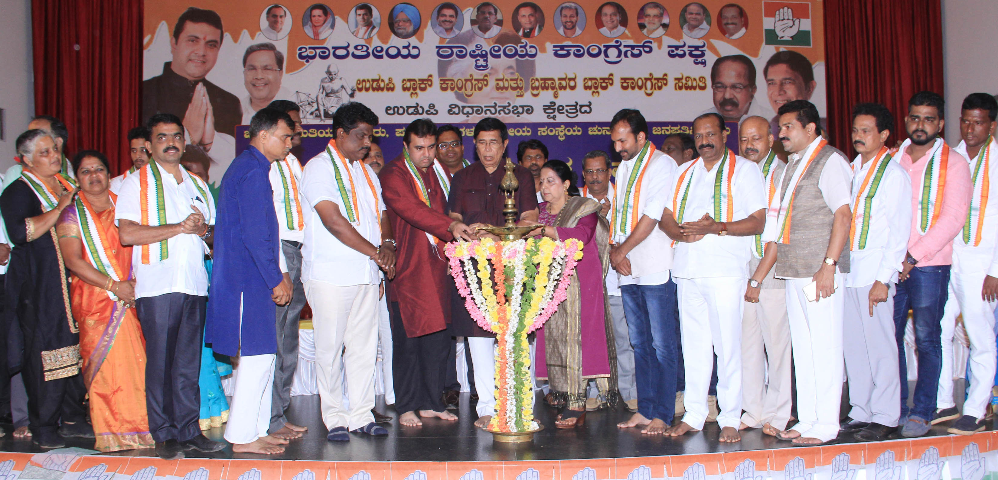 ರಾಜ್ಯ ಸರಕಾರದ ವರ್ಚಸ್ಸು ಉಚ್ಛ್ರಾಯದಲ್ಲಿ: ವೀರಪ್ಪ ಮೊಯ್ಲಿ